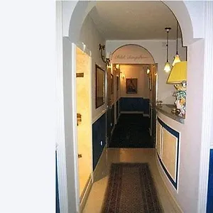 https://nuovo-hotel-sangiuliano.taorminaitalyhotels.com